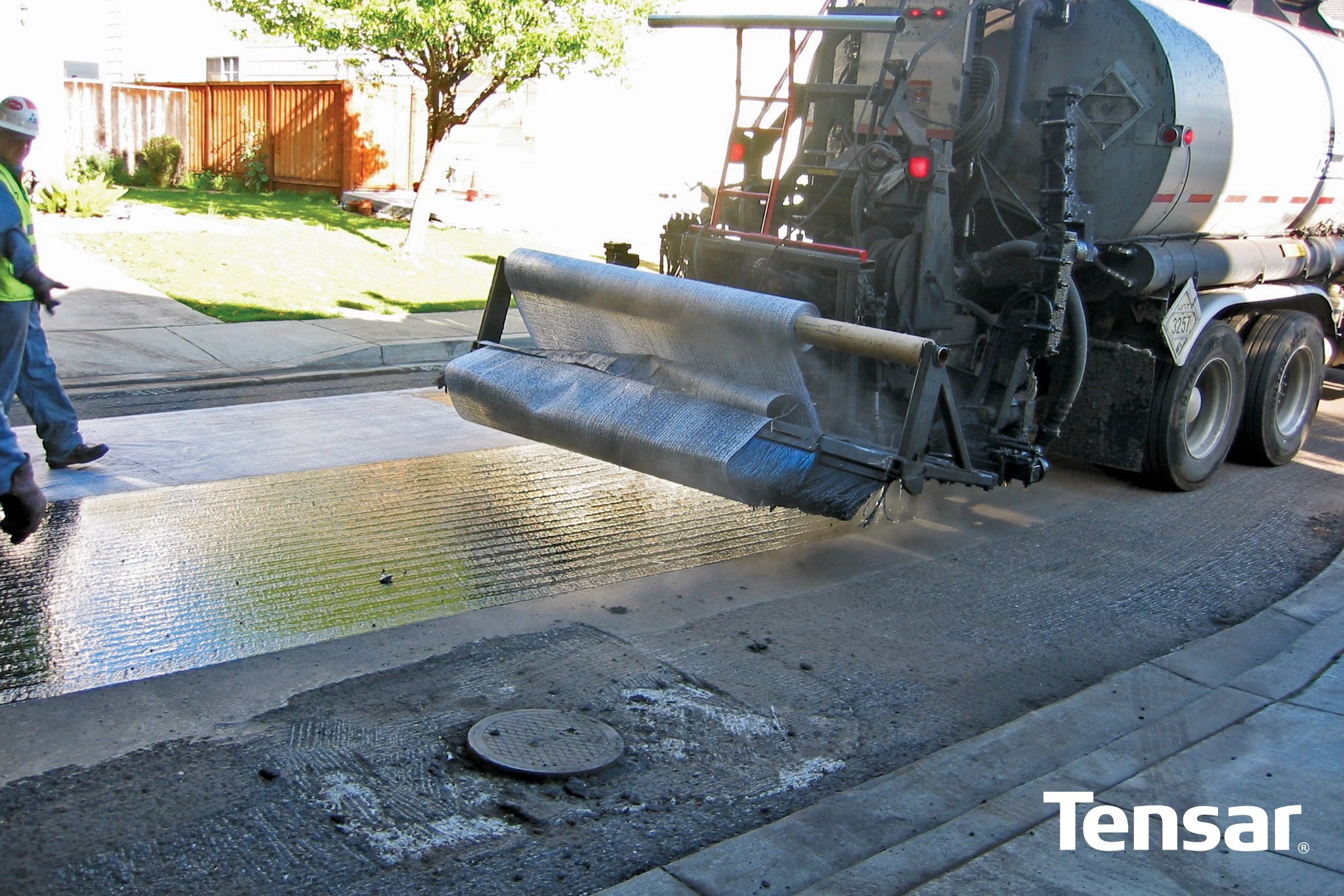 Reflective Cracking in Your Pavement?... Use Geosynthetics